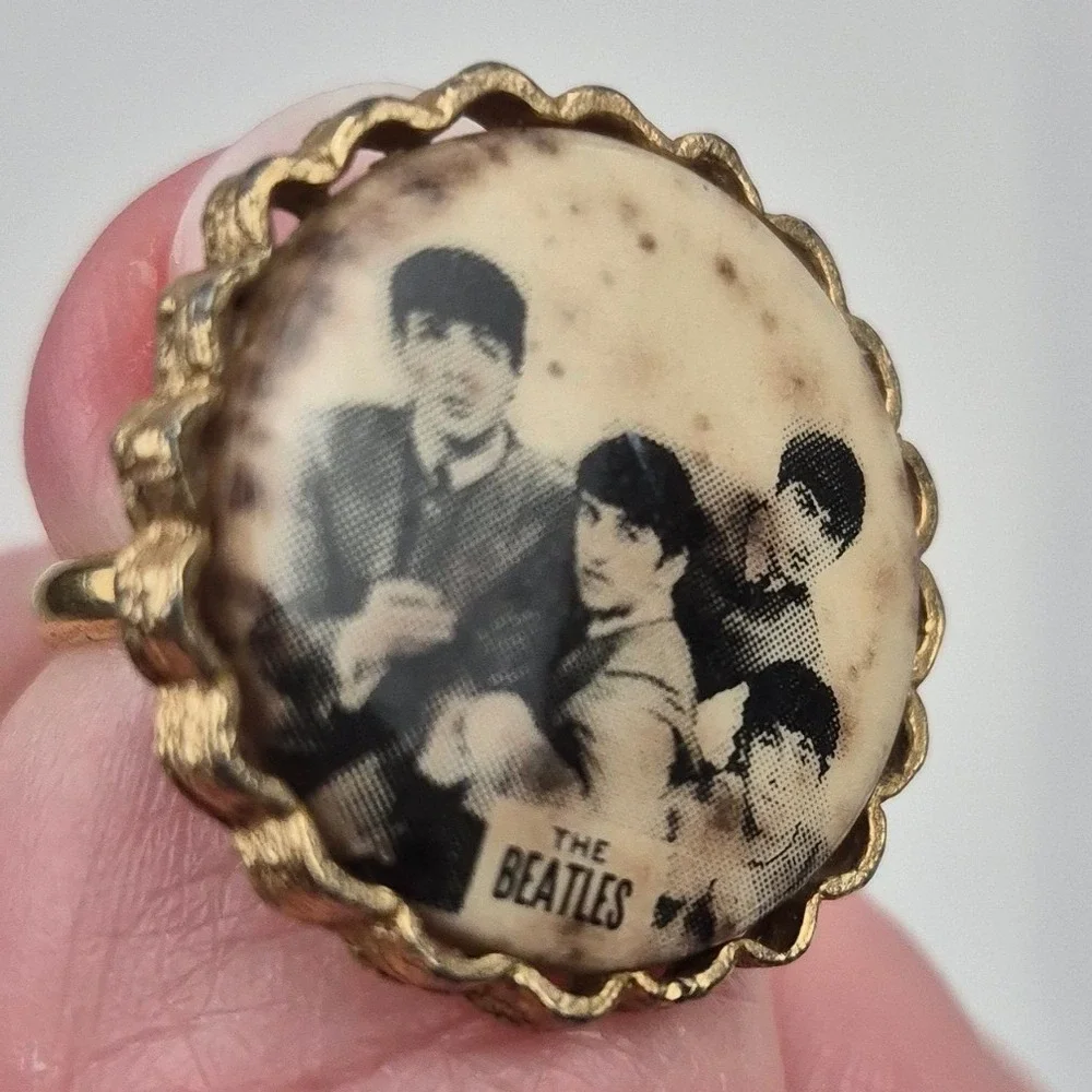 Vintage 1960s Beatles Ring NEMS Enterprises Brass Tone Adjustable Band‎ Fab Four